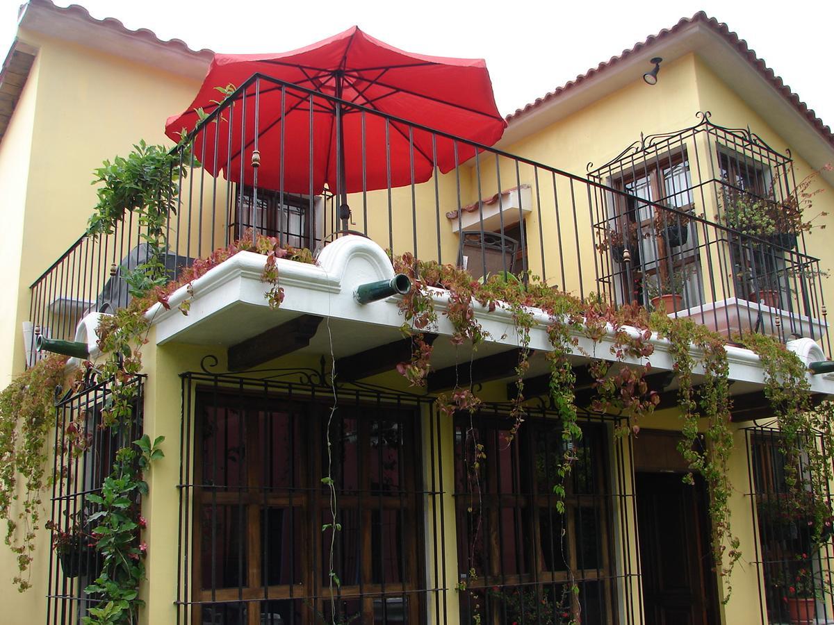 Villas Santa Ana-Ricardo Antigua Exterior photo
