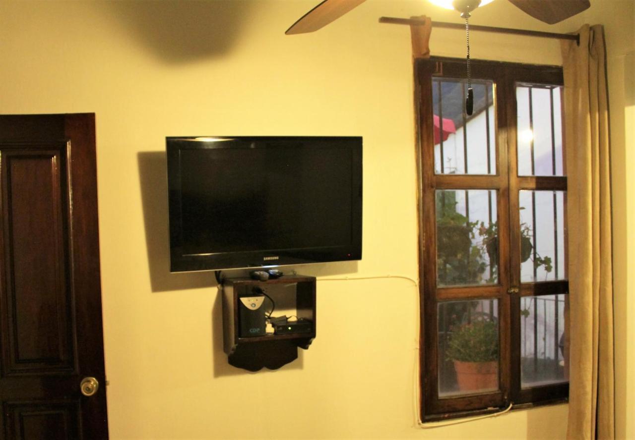 Villas Santa Ana-Ricardo Antigua Exterior photo