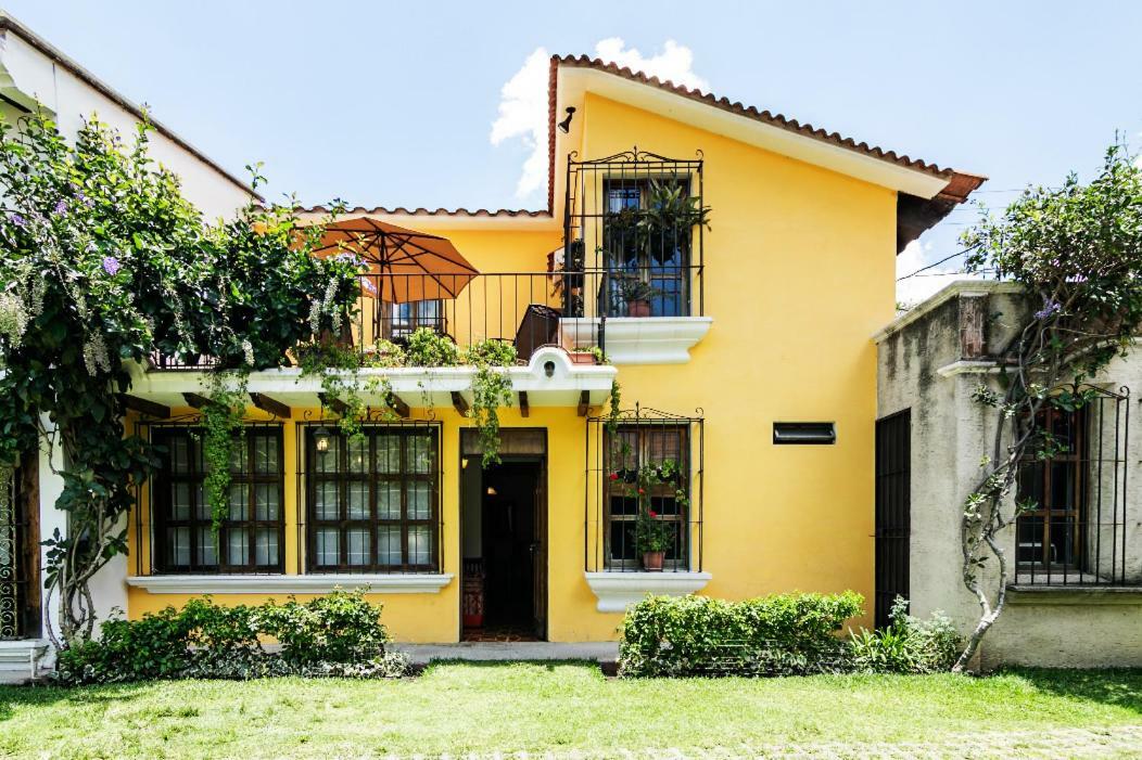 Villas Santa Ana-Ricardo Antigua Exterior photo